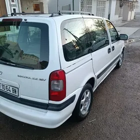 Opel Sintra 1999