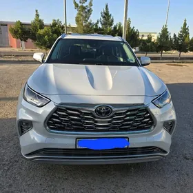 Toyota Highlander 2020