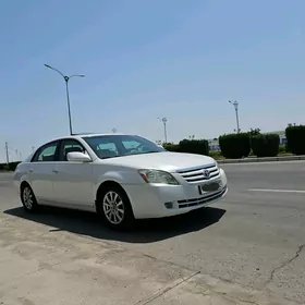 Toyota Avalon 2005