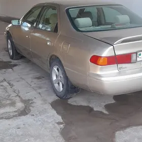 Toyota Camry 1999