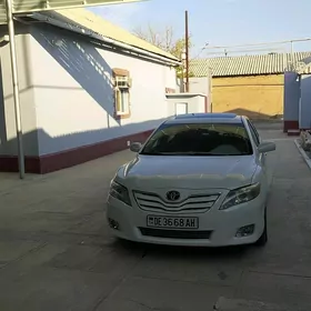 Toyota Camry 2010