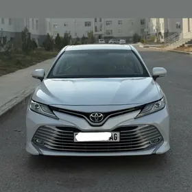 Toyota Camry 2020