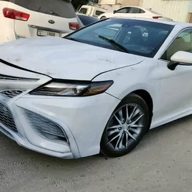 Toyota Camry 2022