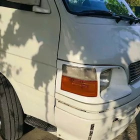Toyota Hiace 2004