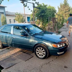 Toyota Camry 2001
