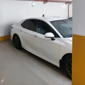 Toyota Camry 2018