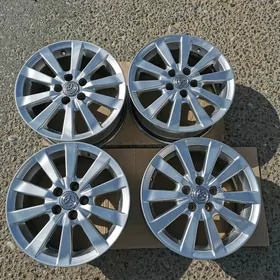 Corolla diska 15 lik