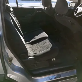 Opel Zafira 2001