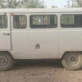 UAZ 2206 2001