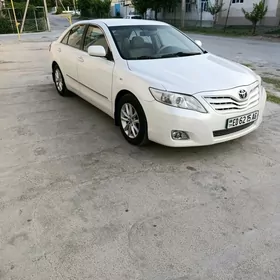 Toyota Camry 2011