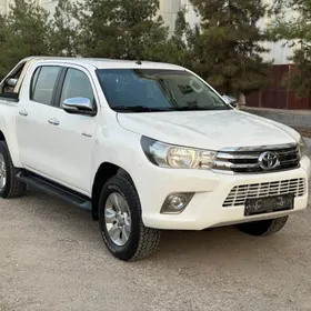Toyota Hilux 2017
