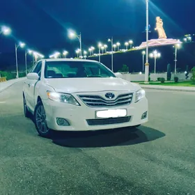 Toyota Camry 2011