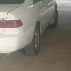 Toyota Camry 2001
