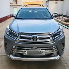 Toyota Highlander 2015
