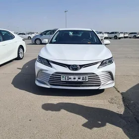 Toyota Camry 2022