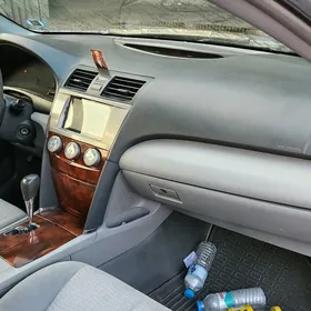 Toyota Camry 2011