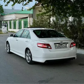 Toyota Camry 2010