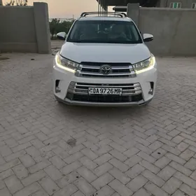Toyota Highlander 2018