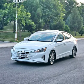 Hyundai Elantra 2019