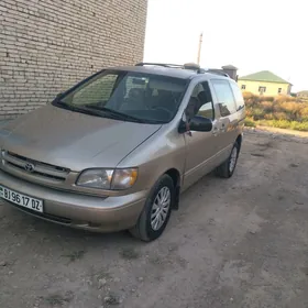 Toyota Sienna 2000