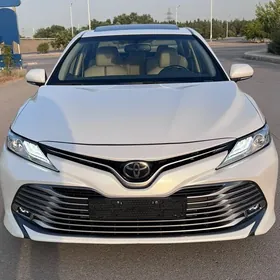 Toyota Camry 2020