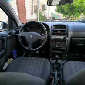 Opel Astra 2002
