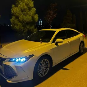 Toyota Avalon 2019