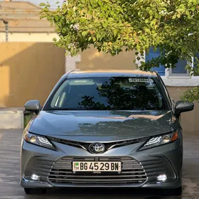 Toyota Camry 2020