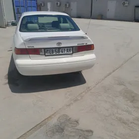 Toyota Camry 1999
