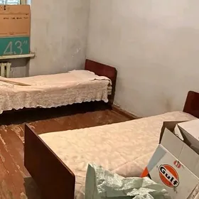 кровати односпальные