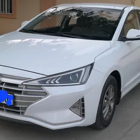 Hyundai Elantra 2020