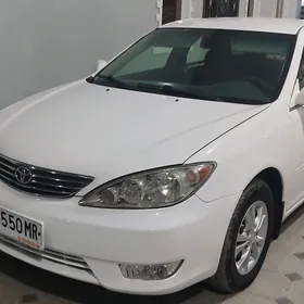 Toyota Camry 2004