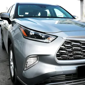 Toyota Highlander 2020
