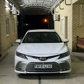 Toyota Camry 2018