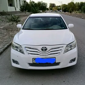 Toyota Camry 2010