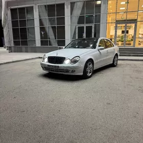 Mercedes-Benz E350 2005