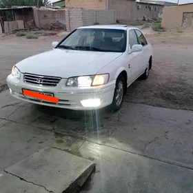Toyota Camry 1998