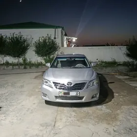 Toyota Camry 2010
