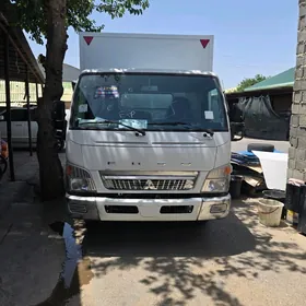 Mitsubishi Canter 2025