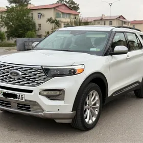 Ford Explorer 2022