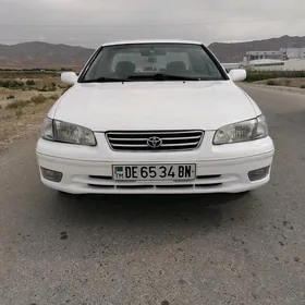 Toyota Camry 1998