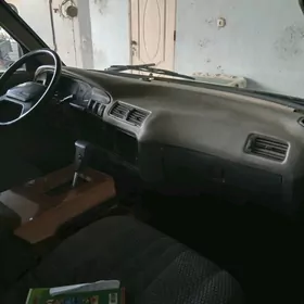 Toyota Hiace 1989