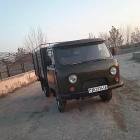 UAZ 2206 1986