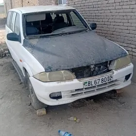 SsangYong Musso 2001