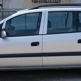 Opel Zafira 2003