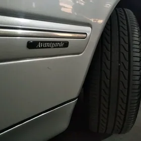 Mercedes-Benz E320 2001