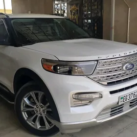 Ford Explorer 2021