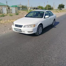 Toyota Camry 1999