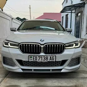 BMW 5 Series 2022