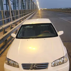 Toyota Camry 1999